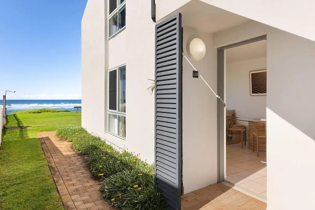 Absolute Beachfront Apartment 11B Lennox Head
